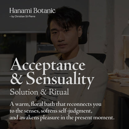 Botanical bath ritual for acceptance and sensuality — a warm floral blend that reconnects the body with pleasure and softness.